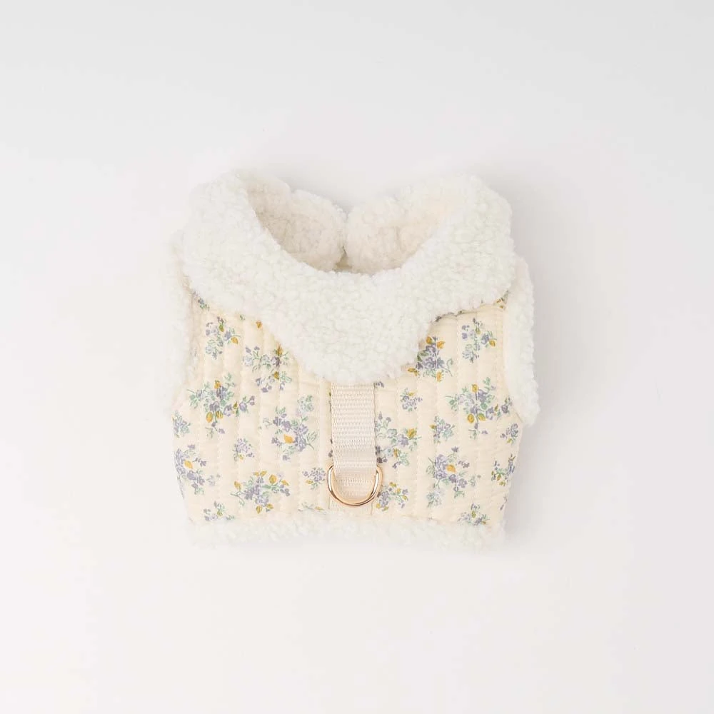 product_image_1763960475.webp スカラップカラー花柄キルティングハーネス+リードSET【名入れ刺繍対応】 - 画像 (1)